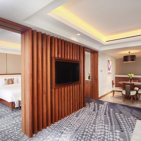 Intercontinental Jinan City Center By Ihg Exterior photo