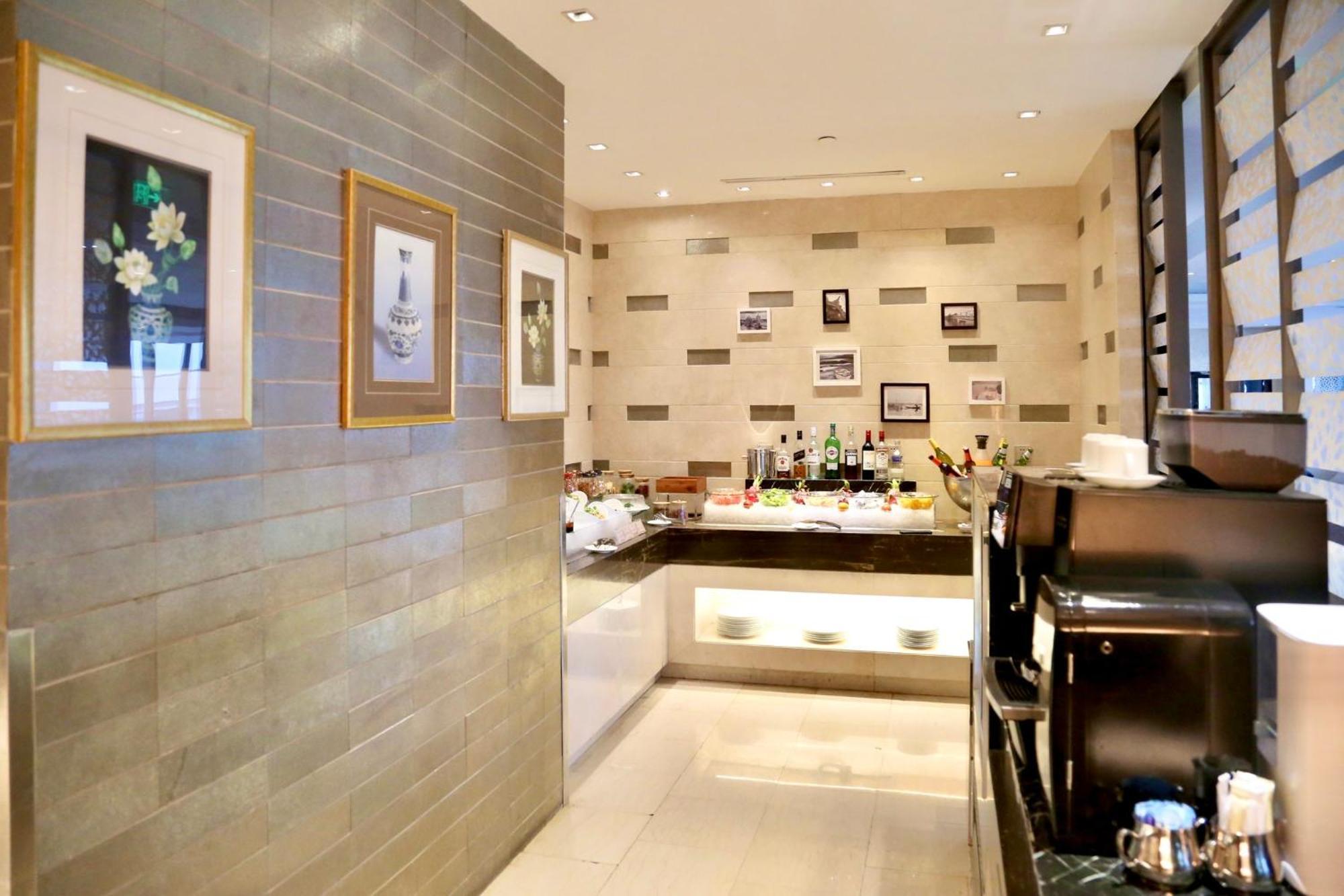 Intercontinental Jinan City Center By Ihg Exterior photo
